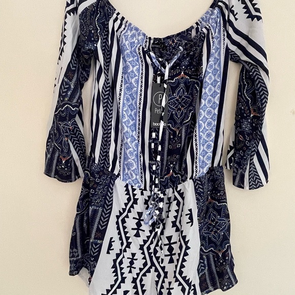 Boohoo Mix Patterned Abstract Off Shoulder Romper Playsuit Blue - Picture 4 of 10